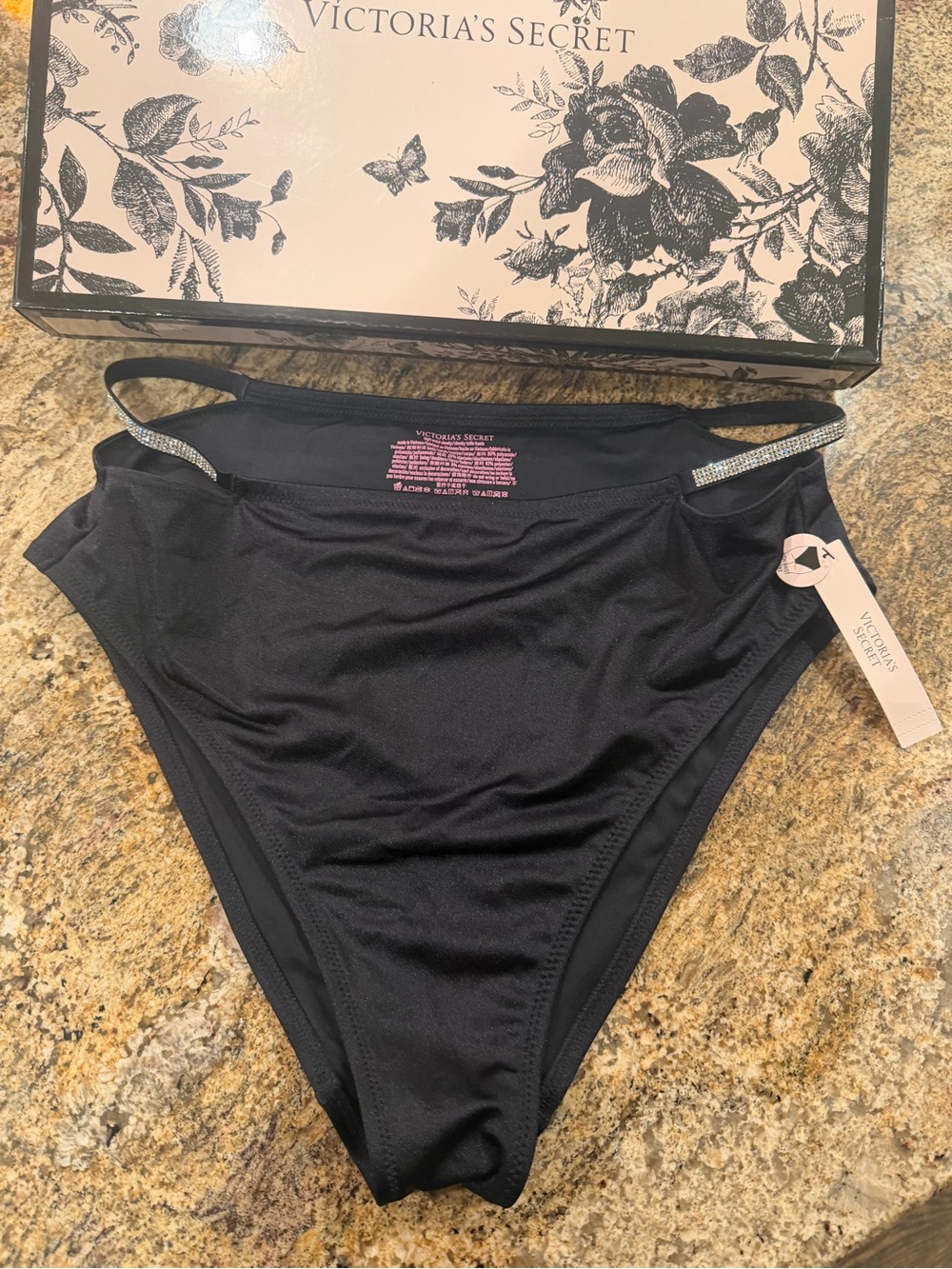 NWT Size-lg Victoria's Secret Black high Waist cheeky w/Rhinestone Straps